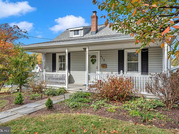 3rd image of 414 Bloomsbury Ave