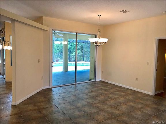 5th image of 1927 W La Bonte Cir