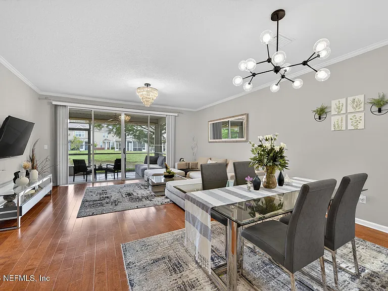 4166 Highwood Dr — Photo 15