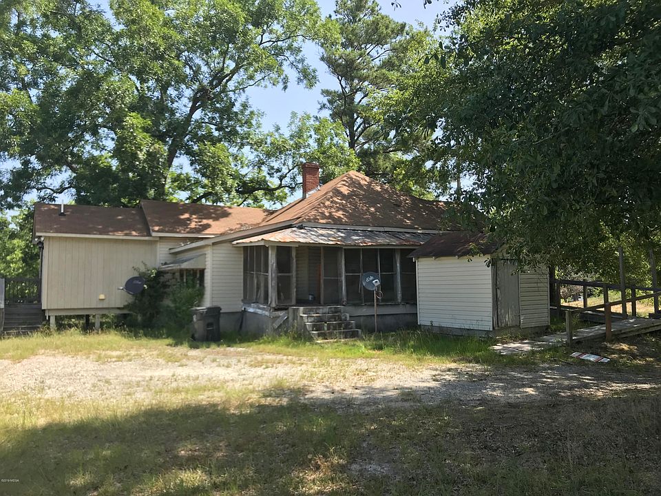 2nd image of 5811 Fulton Mill Rd