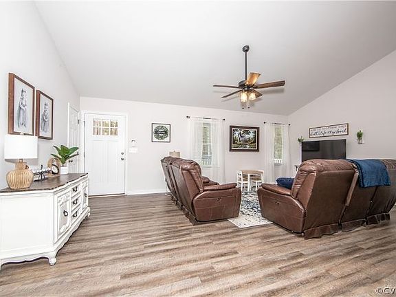4th image of 5950 Hawks Perch Ln