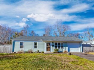 24 Beechwood Dr, Ansonia, CT 06401