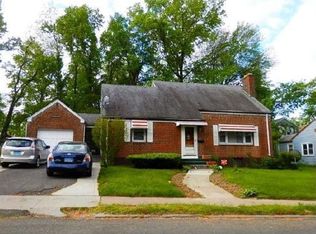 75 Burlington St, Hartford, CT 06112
