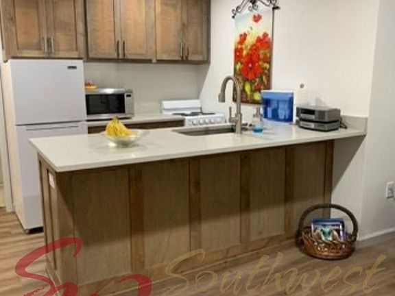 2nd image of 216 S Devine St APT 11