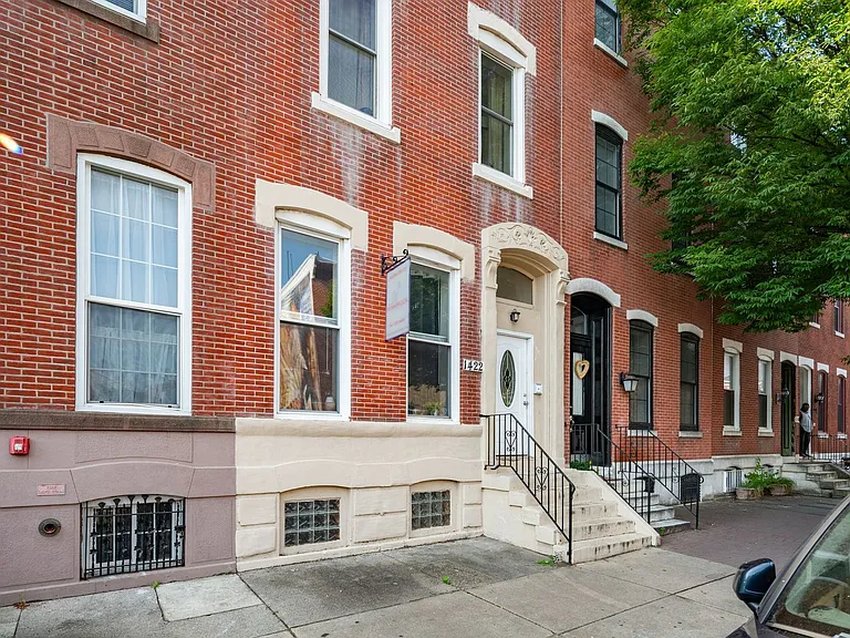 1422 Christian St #3R — Photo 13