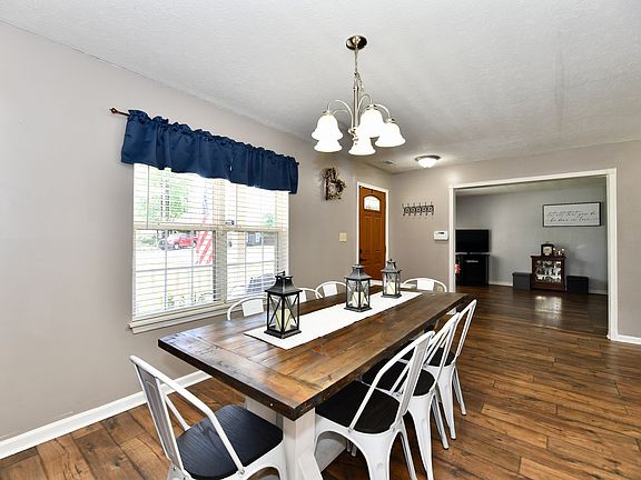 4th image of 7760 Corsican Cir