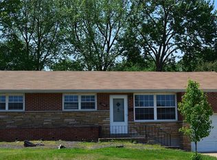 1225 Spring Valley Dr, Florissant, MO 63033