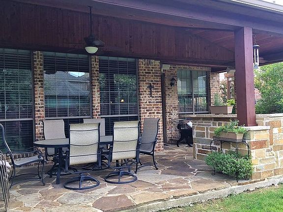 2nd image of 6412 Castle Rock Cir