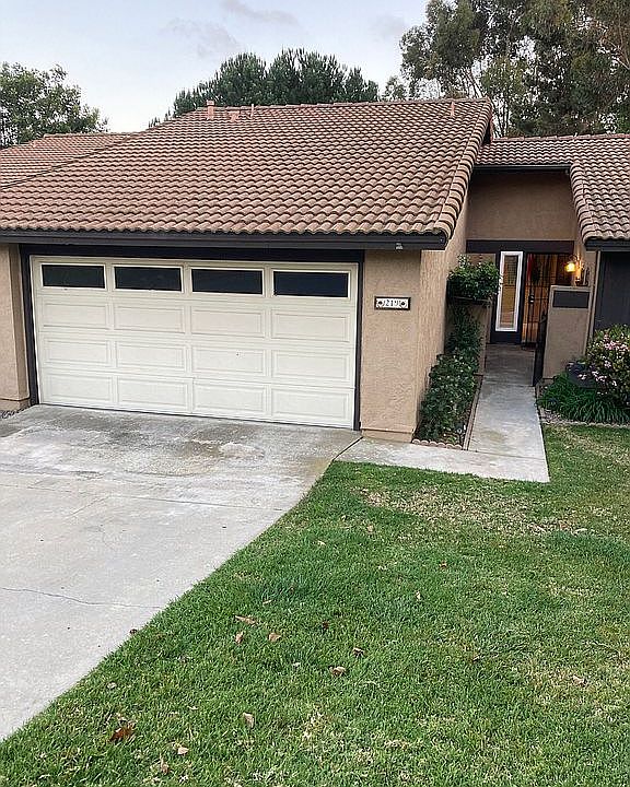 1st image of 219 Vista Montana Way