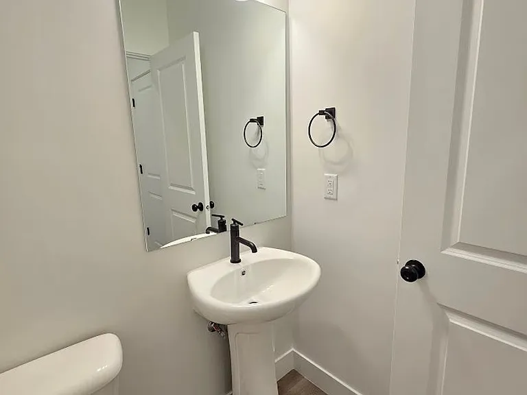 915 W Boxthorn Dr — Photo 9