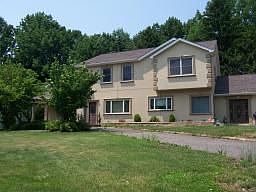 Exterior/circular driveway