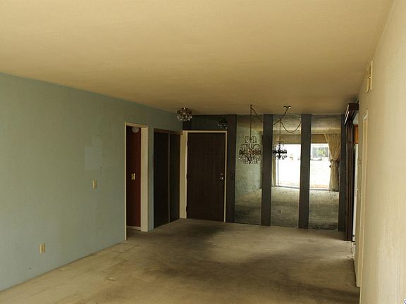 3rd image of 500 Jackson Pl Unit 122