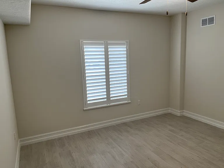 1805 Riverside Dr — Photo 52