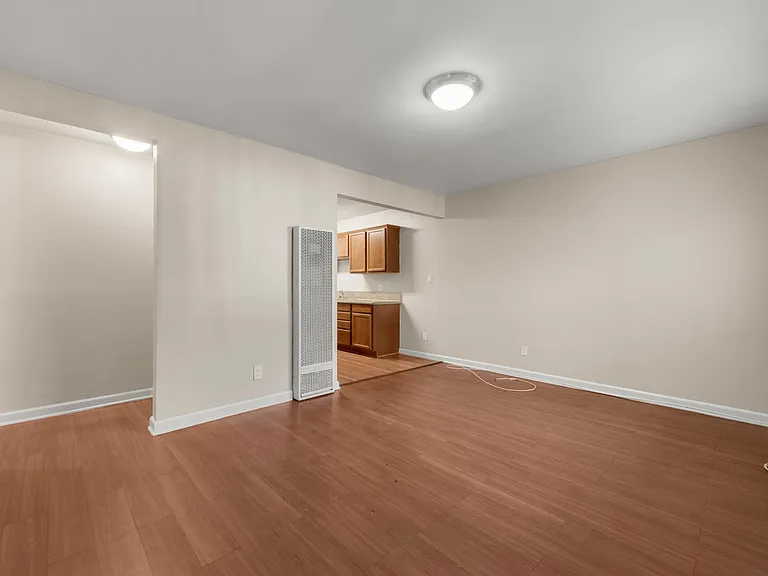 2356 Portland St — Photo 15