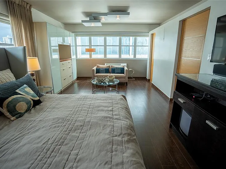 1124 Ashford #5B — Photo 24