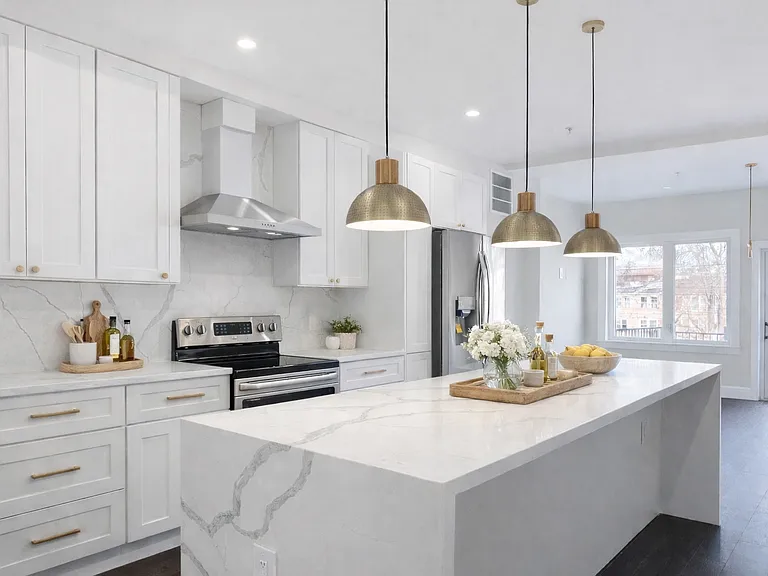 617 Longfellow St NW — Photo 9