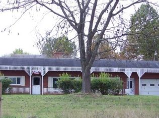 828 26th St, Allegan, MI 49010
