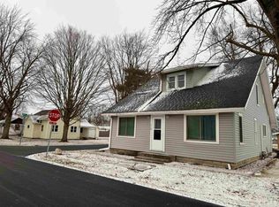 218 N Greenberry St, Sweetser, IN 46987