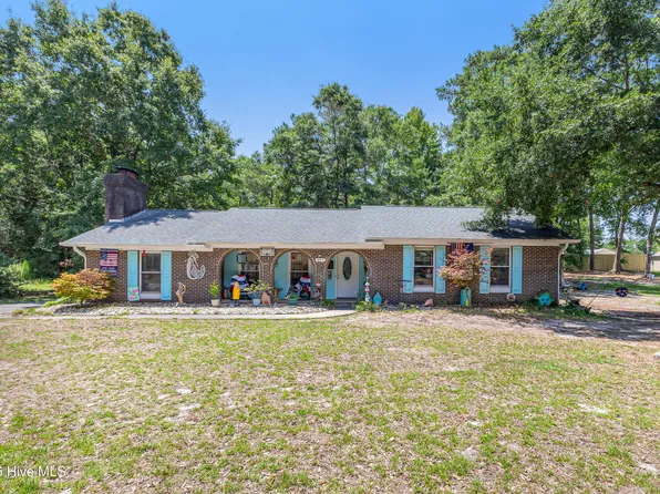 307 Yaupon Drive, Southport, NC 28461