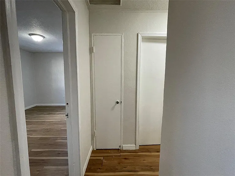 1208 Carlton Ave — Photo 10