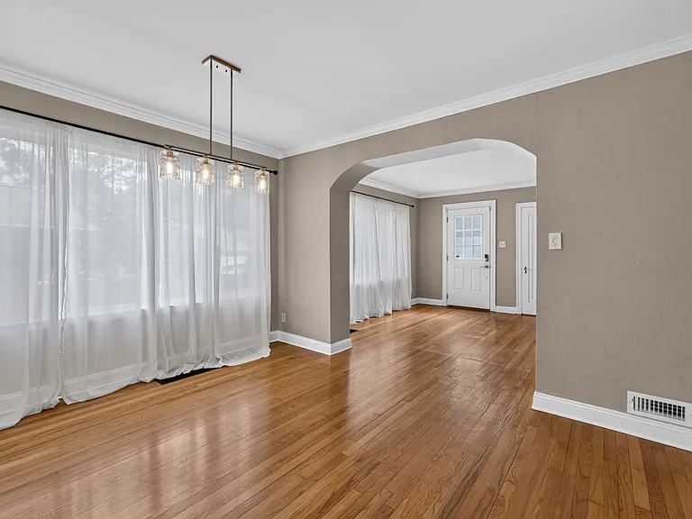 109 Handlan Ct — Photo 1