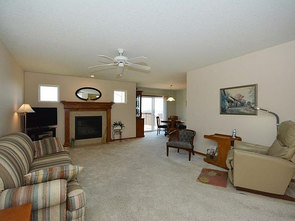 3rd image of 5905 NW 92nd Ct