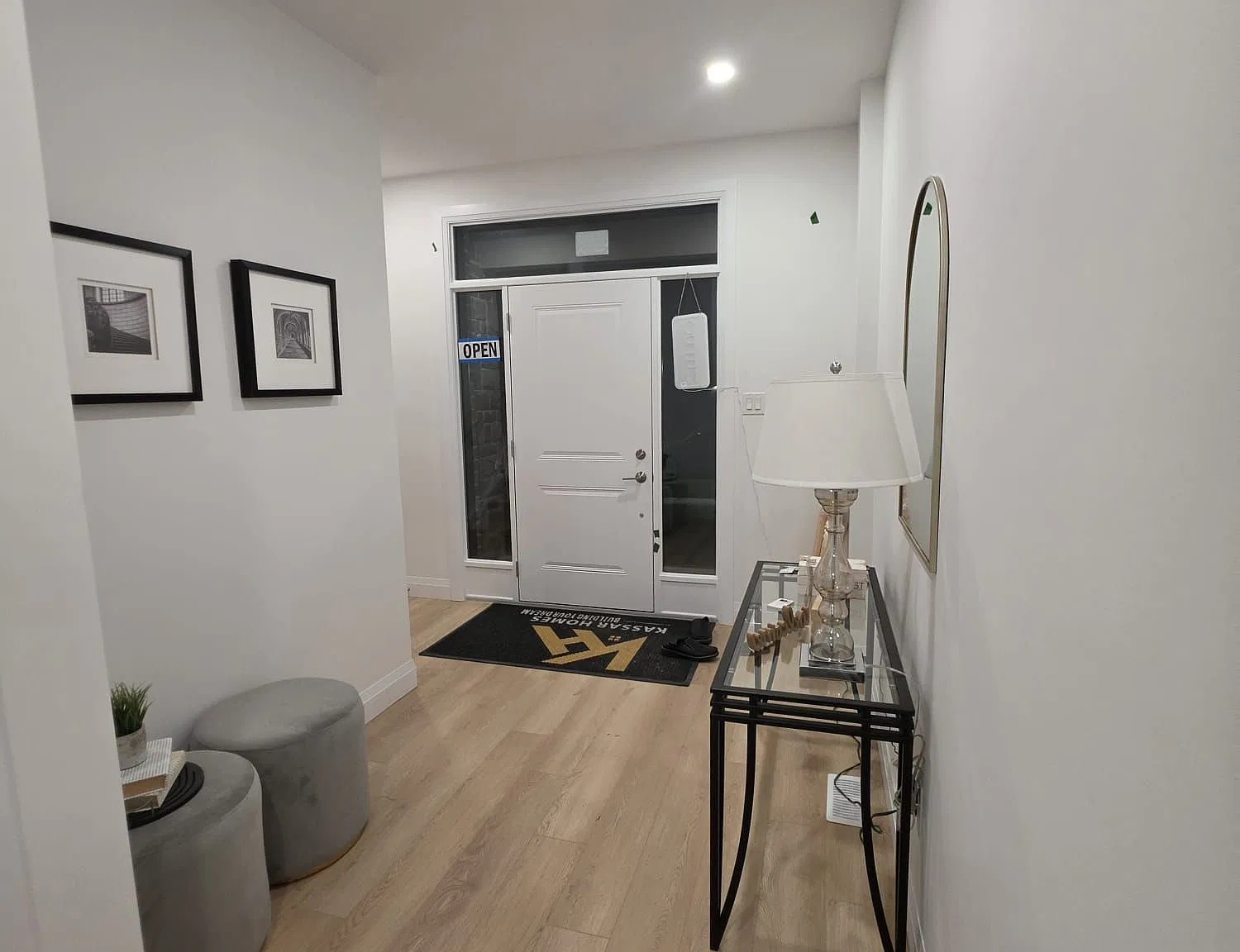 3 bed, $2,700 — Photo 2