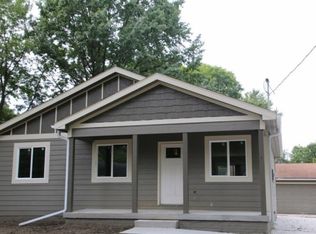 3422 E 37th St, Des Moines, IA 50317