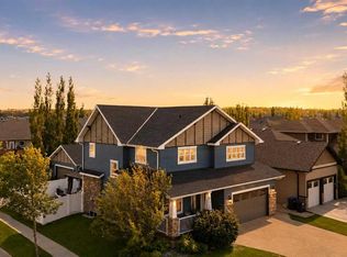 4002 N 45th Ave, Sylvan Lake, AB T4S 0C1