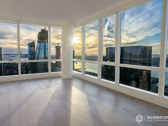 5th image of 460 W 42nd St Ph 3J