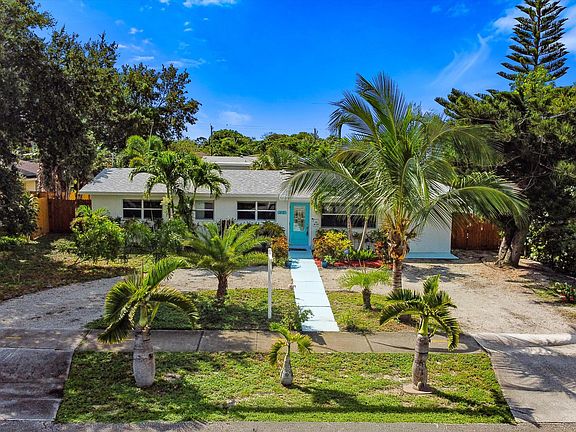 5th image of 814 W Kalmia Drive