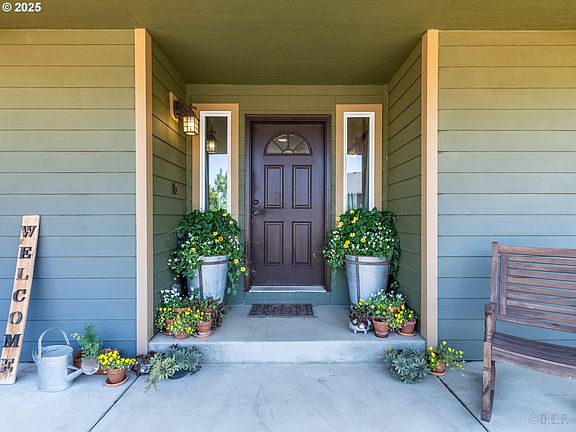 3rd image of 33306 Freds Row Ln