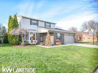 47231 Meadowbrook Dr, Macomb, MI 48044