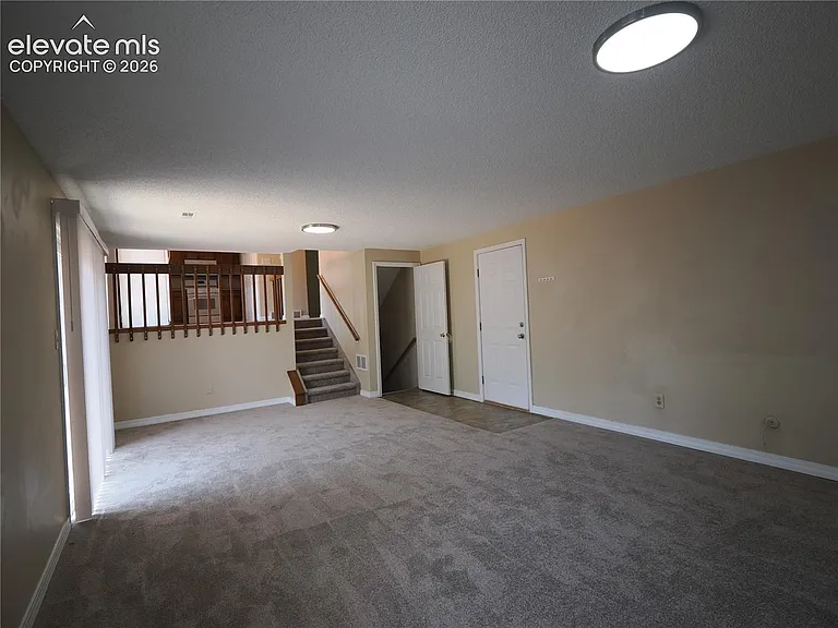 7525 Deer Trl — Photo 18