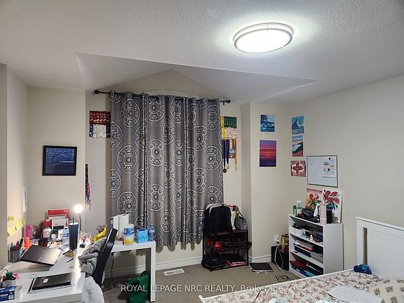 3rd image of 40 Elderberry Rd