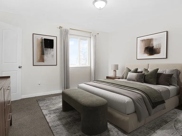 Broadway Townhomes — Photo 16