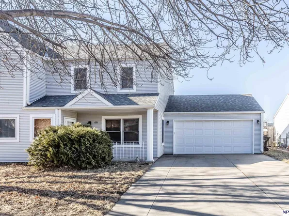 621 N 23rd St, Lincoln, NE 68503
