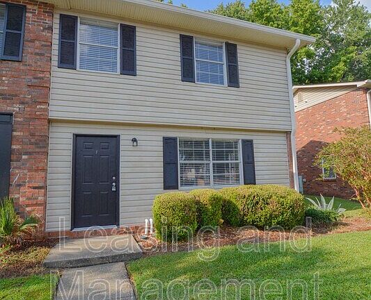 2nd image of 415 Parkdale Dr APT 16F