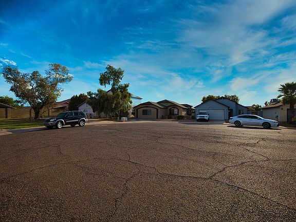 3rd image of 7390 N 67th Dr