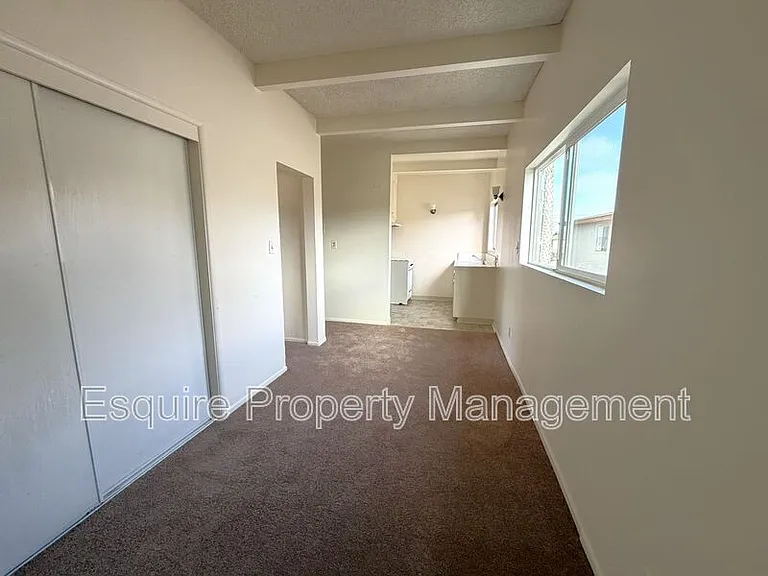 2050 N Ventura Rd #6 — Photo 9