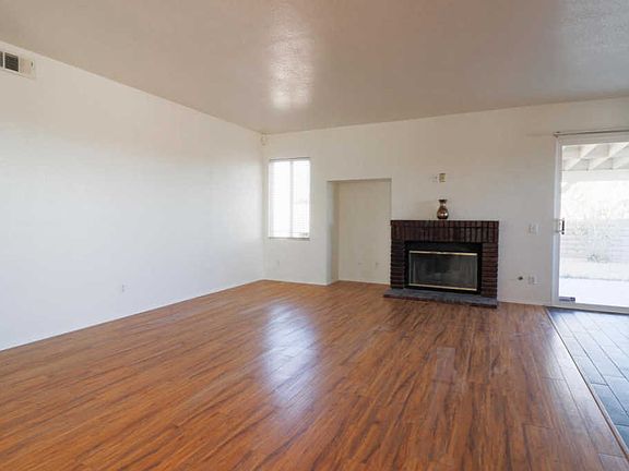 5th image of 5665 Bataan Ln