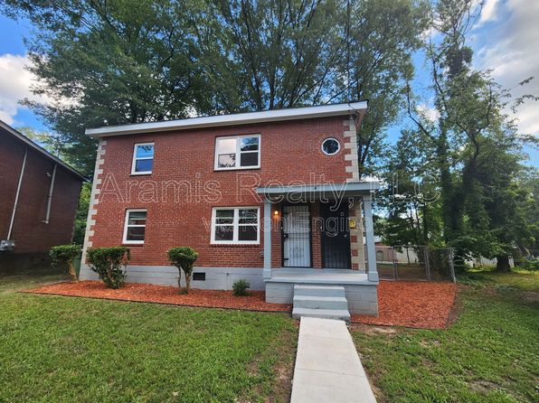 14 Stafford St NW #B-1
