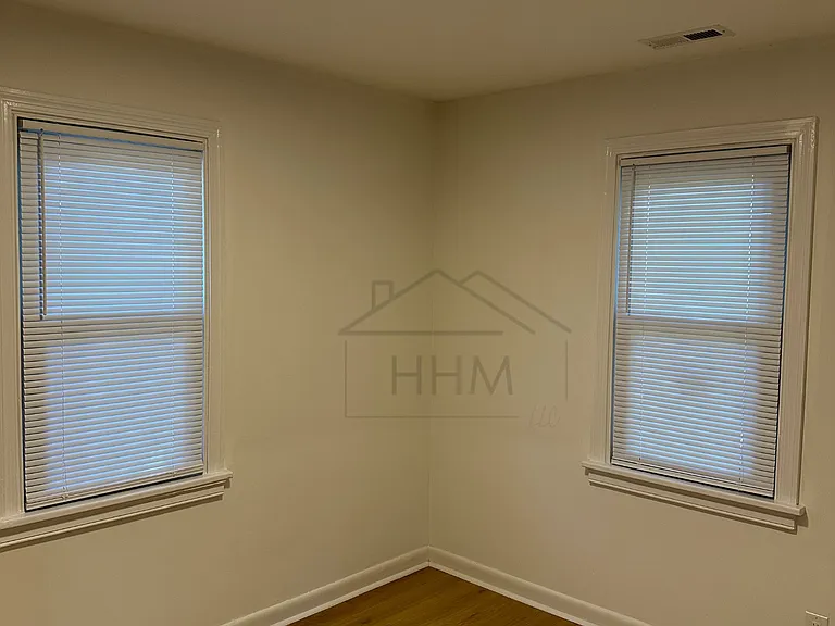 906 Hill Top Dr — Photo 12