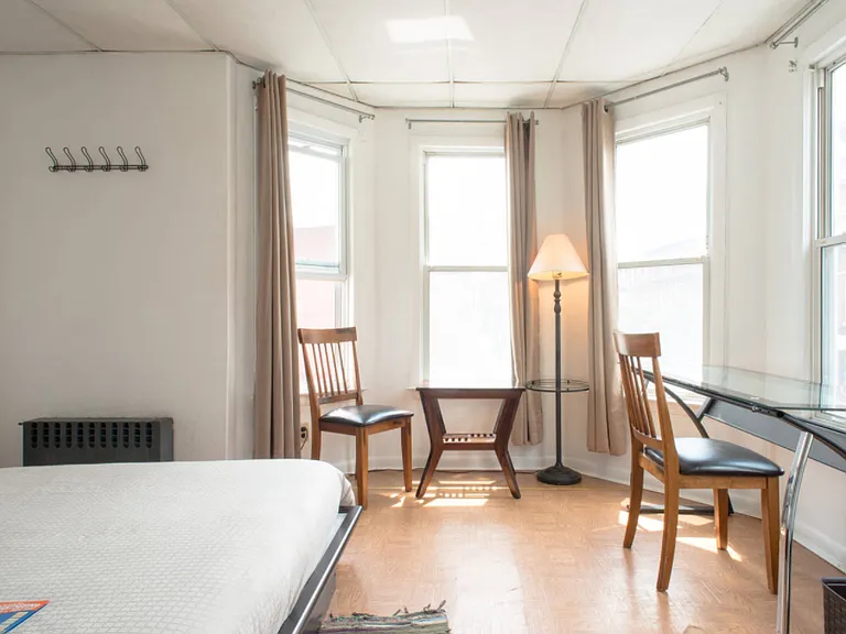 28 Orleans St #2-2A — Photo 2