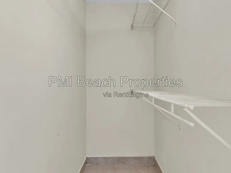 350 NE 29th St — Photo 23