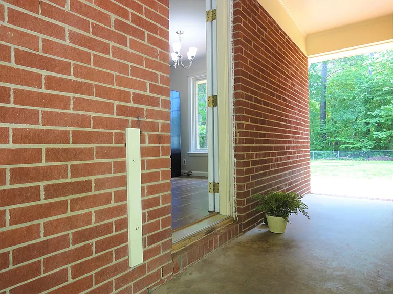 4606 Willa Way — Photo 7