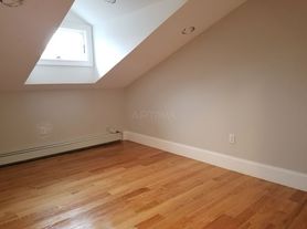 21 Cherry St, Somerville, MA