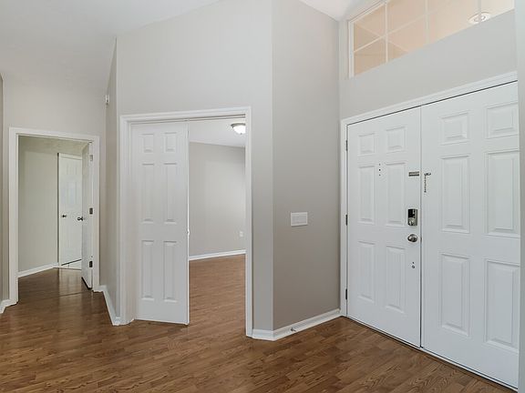 4th image of 3157 Oakpark Dr