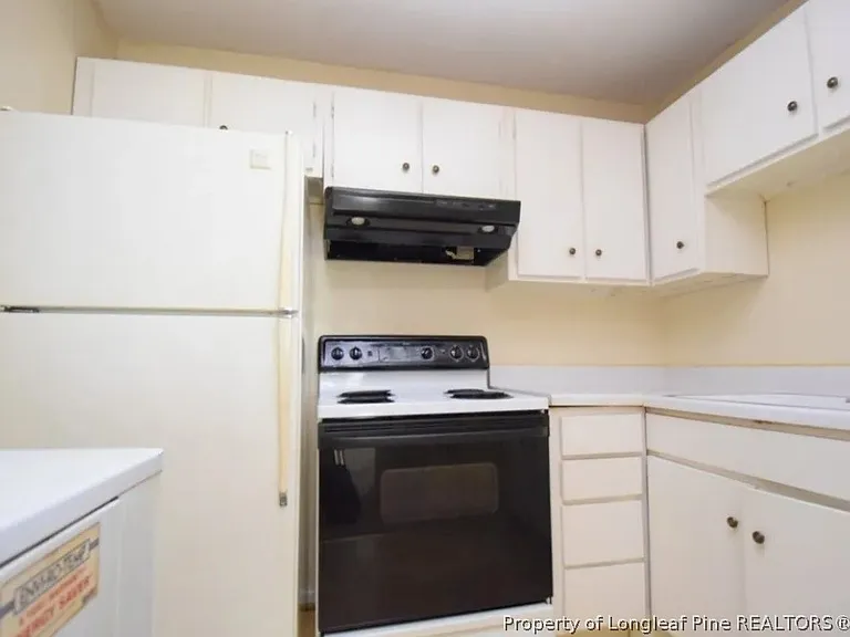 629 Gables Ct — Photo 9