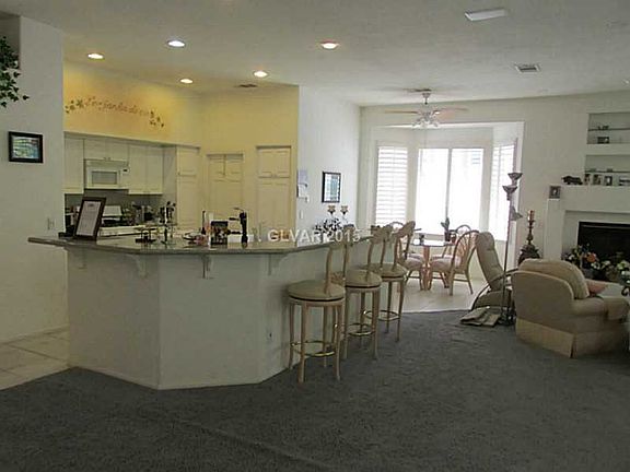 3rd image of 48 Chateau Whistler Ct